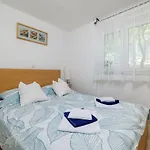 Komfortables Nur 300 Meter Zum Mit Liegestuhl, Bbq, Parkplatz *