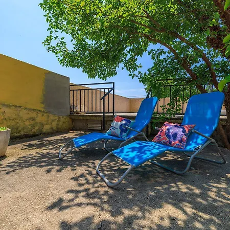 Komfortables Nur 300 Meter Zum Mit Liegestuhl, Bbq, Parkplatz *