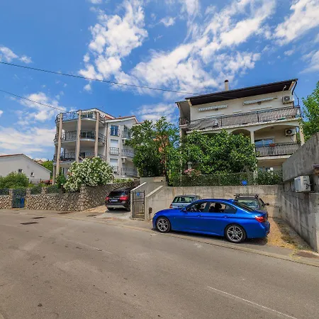 Apartament Komfortables Nur 300 Meter Zum Mit Liegestuhl, Bbq, Parkplatz