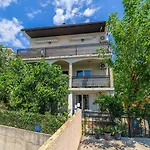 דירה Komfortables Nur 300 Meter Zum Mit Liegestuhl, Bbq, Parkplatz *