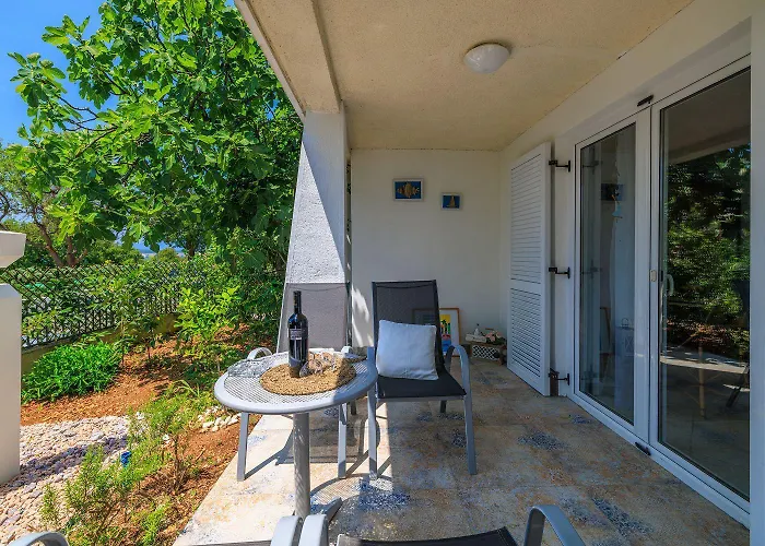 Komfortables Nur 300 Meter Zum Mit Liegestuhl, Bbq, Parkplatz Apartment *